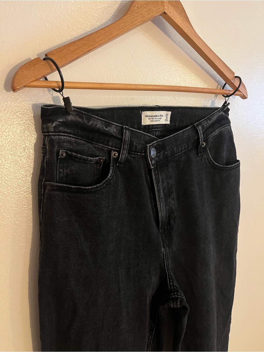 Abercrombie & Fitch Black 90s Slim Straight Ultra High Rise Jean w cross front